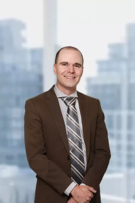 Louis Townsend — Legal Research & Writing, Azimi Law Toronto